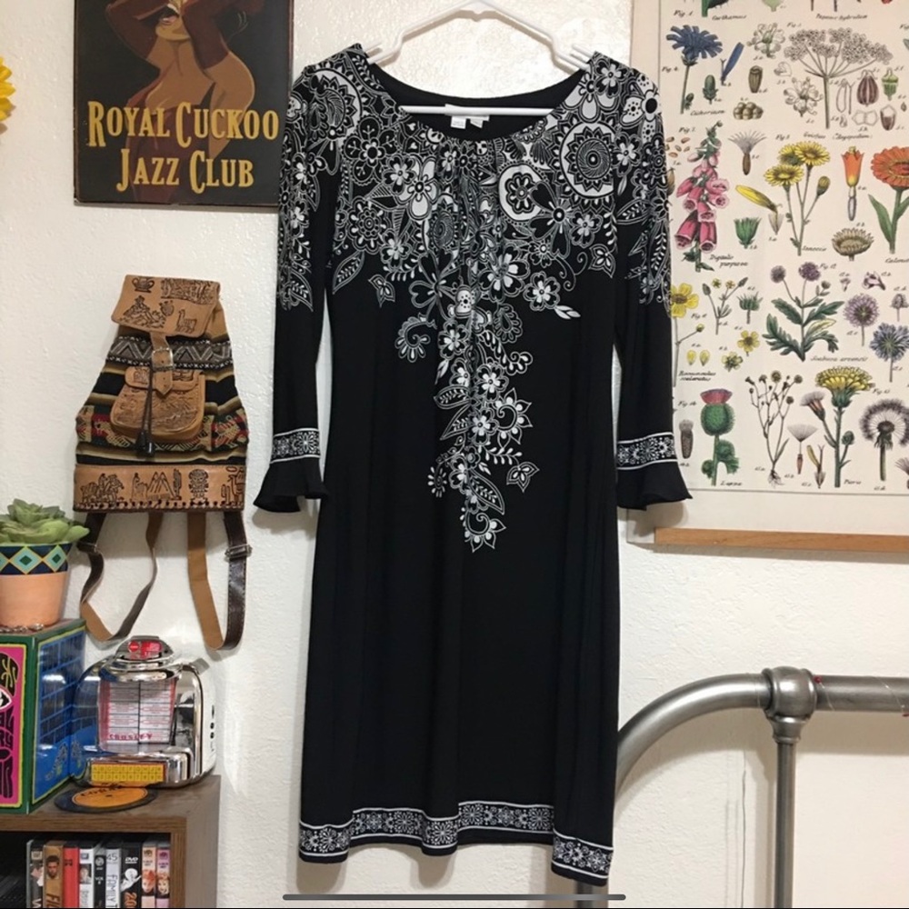 Black and White Floral Long Sleeve Dress